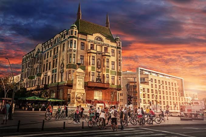 Dorcol and city center atmosphere
